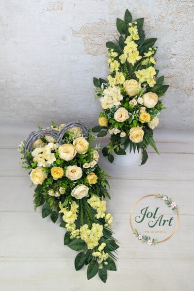 KOMPLET: KOMPOZYCJA W KOSZU SERCE NA PŁYTĘ Z BUKIETEM DO WAZONU NA CMENTARZ Z TULIPANAMI